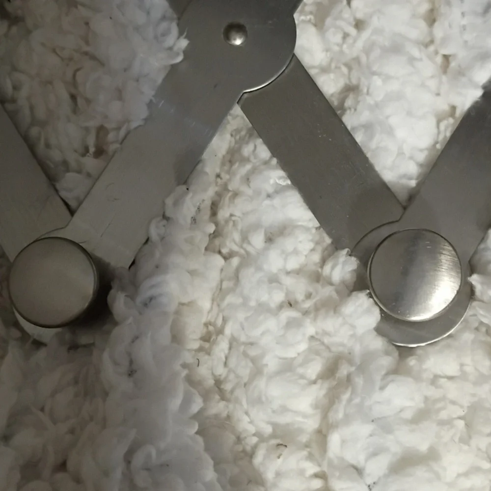 Expandable Over The Door Hanging Coat/Purse Hanger